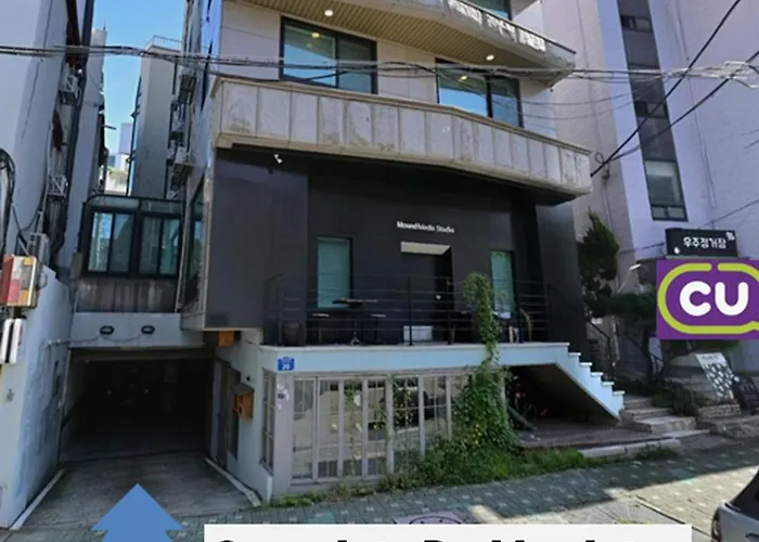 Omg House